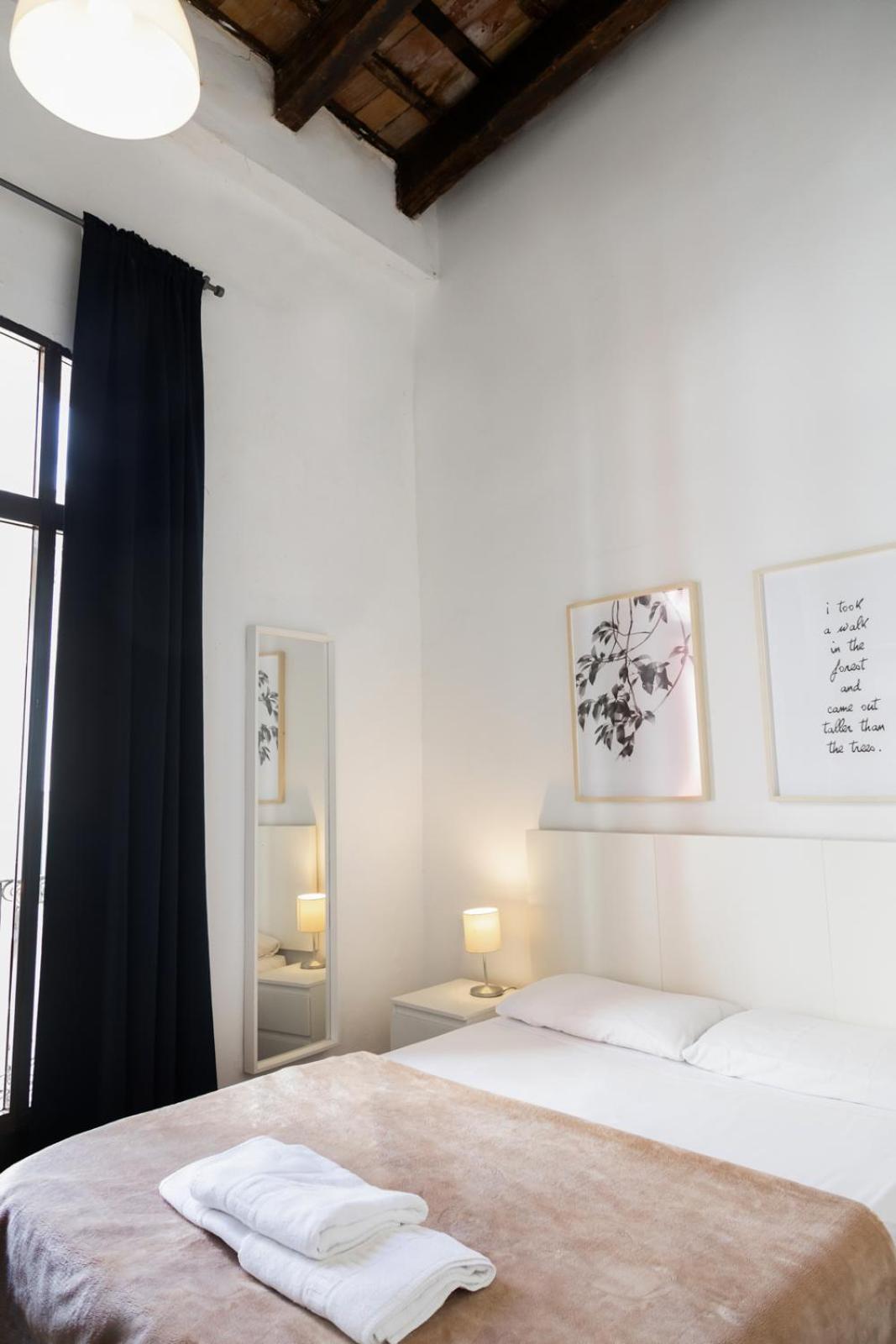 Up Town Apartment บาเลนเซีย ภายนอก รูปภาพ